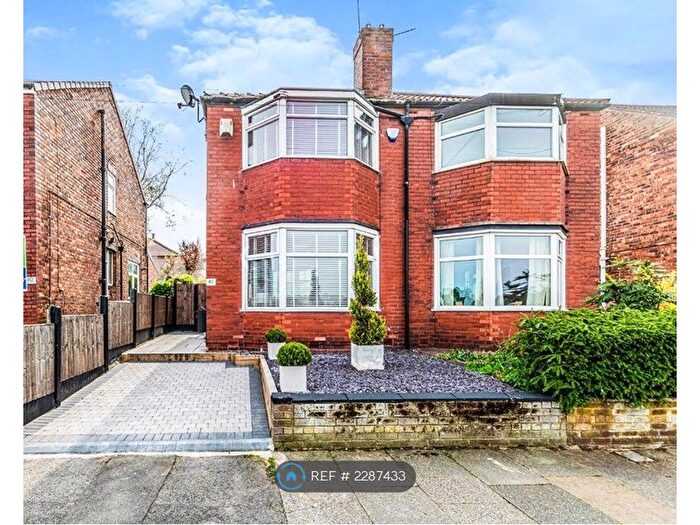 2 Bedroom Semi-Detached House To Rent In Wentworth Road, Swinton, Manchester, M27