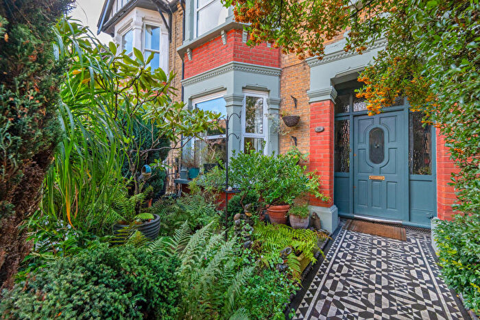 4 Bedroom House For Sale In Dover Road, Wanstead, E12