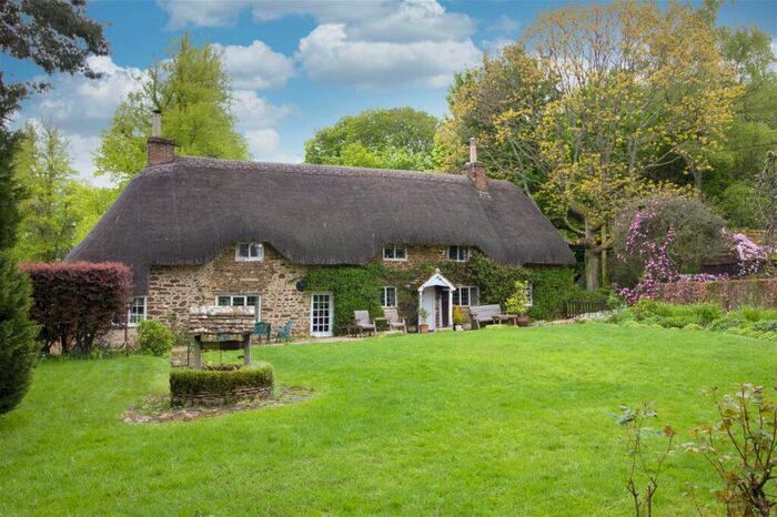 3 Bedroom Cottage For Sale In Sandy Lane, Derry Hill, Wiltshire, SN15