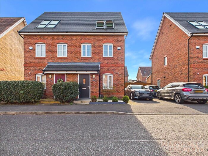 3 Bedroom Semi Detached House For Sale In Lightoaks Drive, Halewood, L26