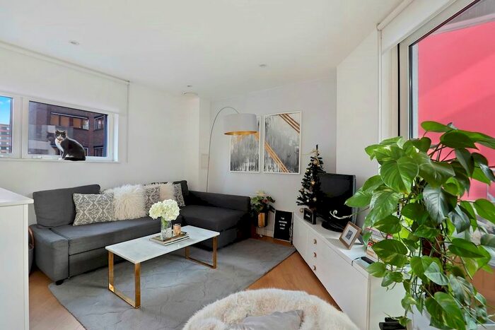 1 Bedroom Flat To Rent In Rossetti Apartments, Saffron Central Square, Croydon, CR0