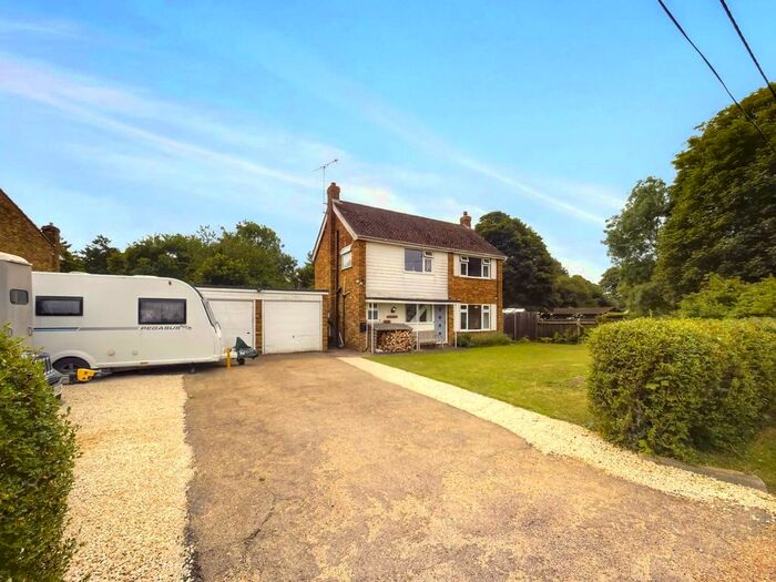 3 Bedroom Detached House For Sale In Routs Green, Bledlow Ridge, HP14