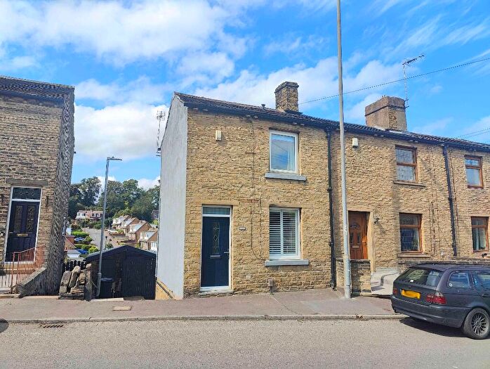 1 Bedroom End Of Terrace House For Sale In Thornhill Road, Brighouse, HD6