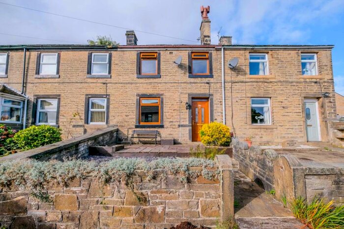 3 Bedroom Terraced House To Rent In Mill Moor Road, Meltham, HD9