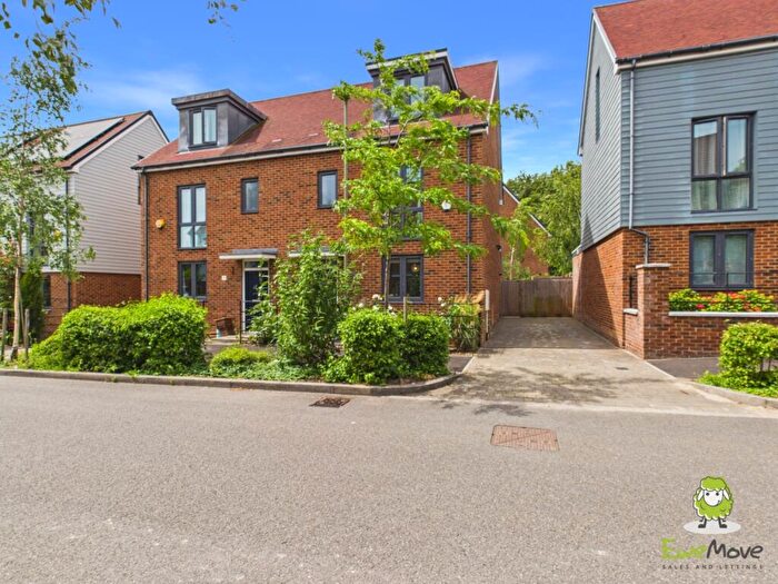 3 Bedroom Semi-Detached House For Sale In Furzelea Way, Basingstoke, RG24