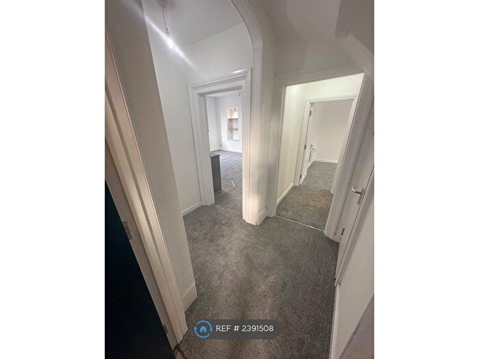 2 Bedroom Flat To Rent In Fore Street, Redruth, TR15