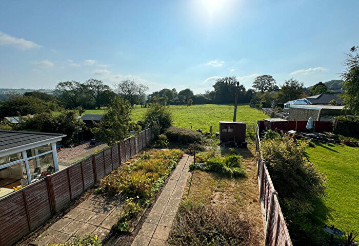 3 Bedroom Terraced House For Sale In Valley View, Harden, Bingley, West Yorkshire, BD16