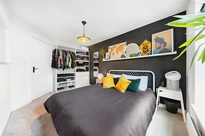 1 Bedroom Flat For Sale In Booth House, High Street, Brentford, TW8