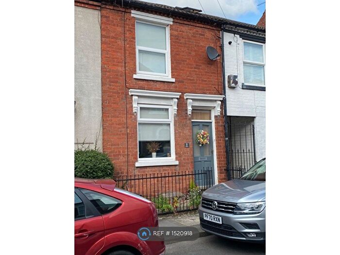 2 Bedroom Terraced House To Rent In Park Street, Kingswinford, DY6