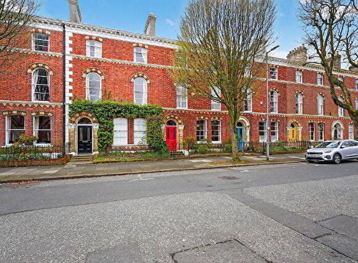 5 Bedroom TownHouse For Sale In Rugby Road, Belfast, BT7