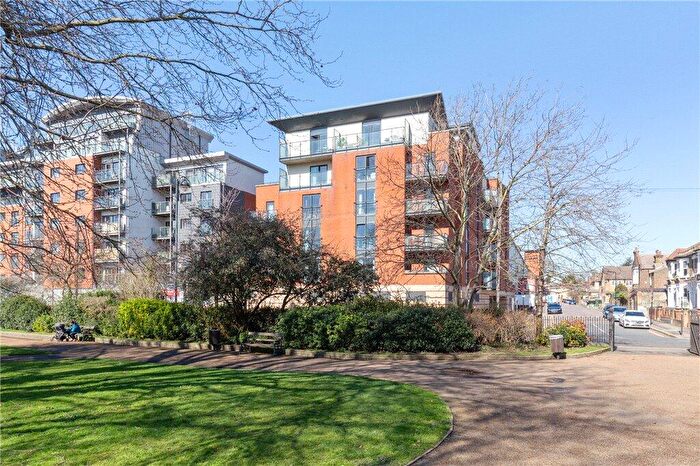 1 Bedroom Apartment For Sale In Bloomfield Court, Brisbane Road, Leyton, E10