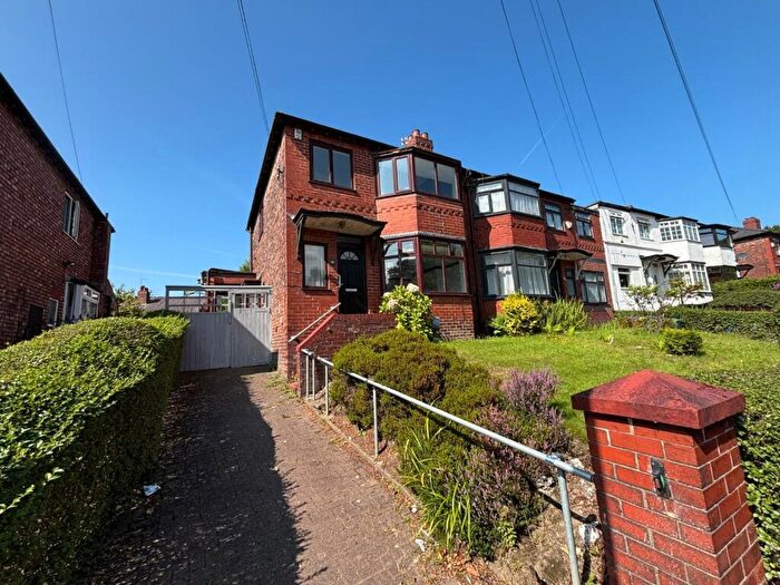 3 Bedroom Semi-Detached House To Rent In Bury Old Road, Prestwich, Manchester, M25