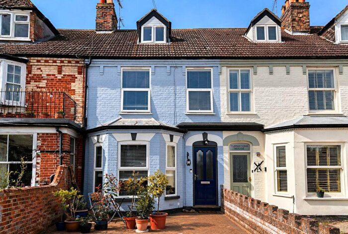 3 Bedroom Town House For Sale In Cliff Hill, Gorleston, NR31