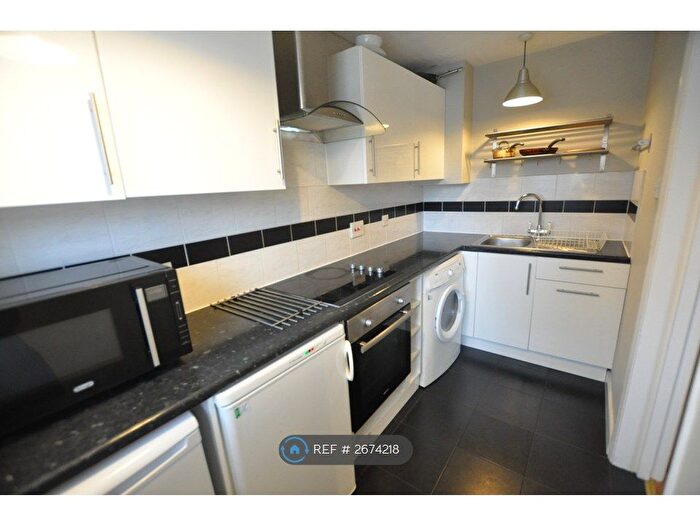 1 Bedroom Flat To Rent In New Ash Close, London, N2