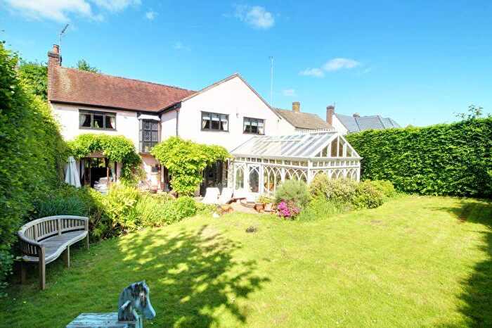 4 Bedroom Detached House For Sale In Tolmers Road, Cuffley, EN6