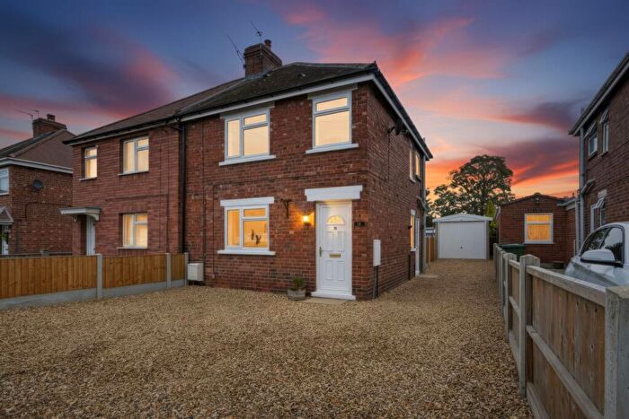 3 Bedroom Semi Detached House For Sale In Buttle Lane, Snaith, Goole, Yorkshire, DN14