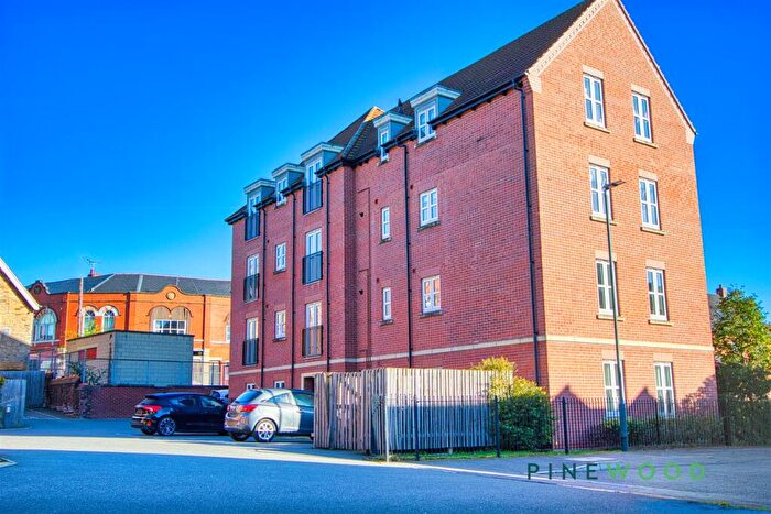 2 Bedroom Apartment To Rent In Vicarage Walk, Clowne, Chesterfield, S43