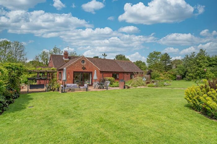 4 Bedroom Detached Bungalow For Sale In Whinburgh Road, Westfield, Dereham, NR19