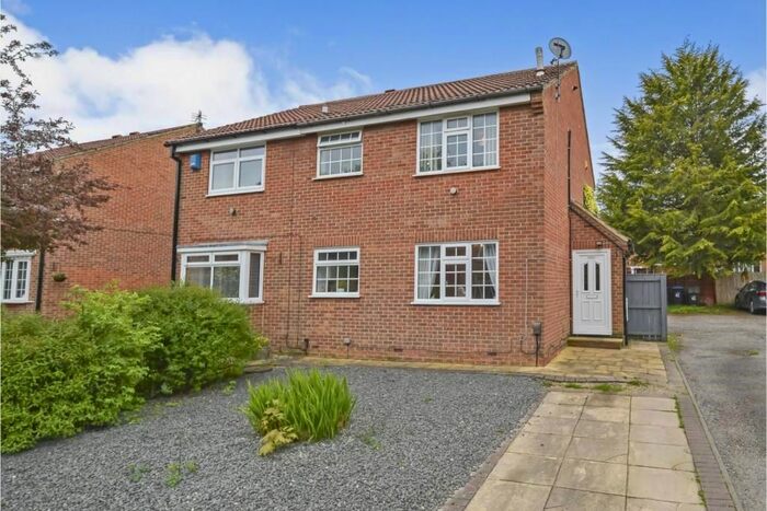 1 Bedroom End Of Terrace House For Sale In Cedarwood Glade, Stainton, Middlesbrough, TS8