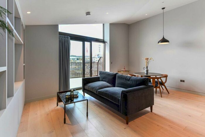1 Bedroom Flat To Rent In Ganton Street, Soho, W1F