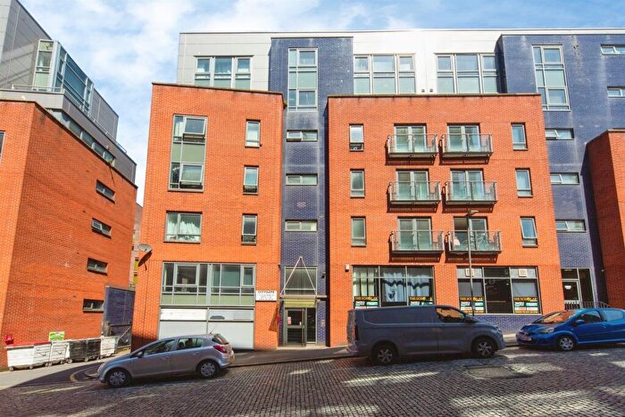 2 Bedroom Apartment For Sale In Oldham Street, Liverpool, L1