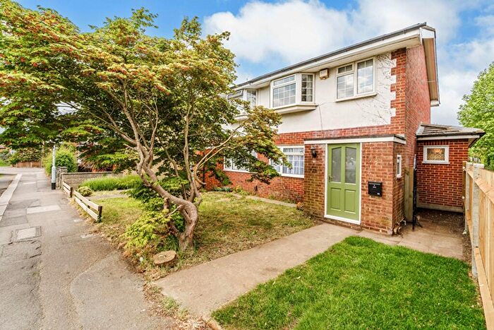 3 Bedroom End Of Terrace House To Rent In Lintons Lane, Epsom, KT17