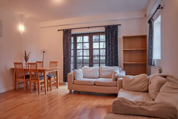 3 Bedroom Terraced House To Rent In Rope Street, London, SE16