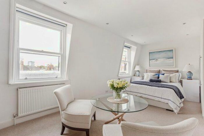 Studio To Rent In Cranley Gardens, London, SW7