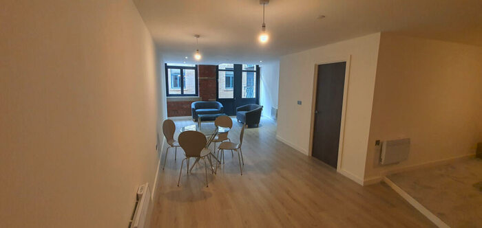 2 Bedroom Apartment To Rent In Conditioning House, Cape Street, Bradford, Yorkshire, BD1
