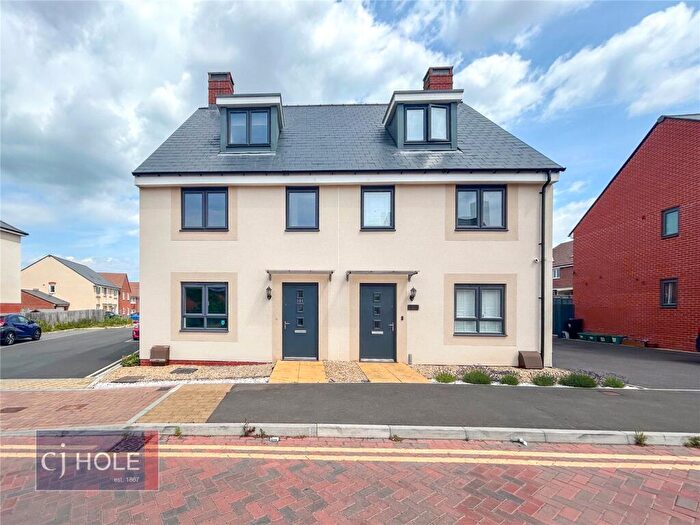 4 Bedroom Town House To Rent In Slade Baker Way, Stoke Gifford, Bristol, BS16