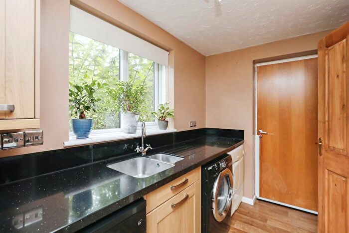 5 Bedroom Detached House For Sale In Windsor Park, Dereham, NR19