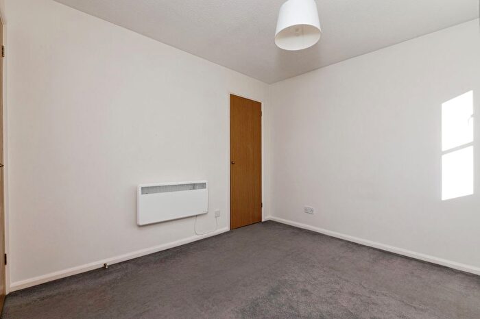 1 Bedroom Flat For Sale In Church Walk, Ongar Road, Brentwood, Essex, CM15