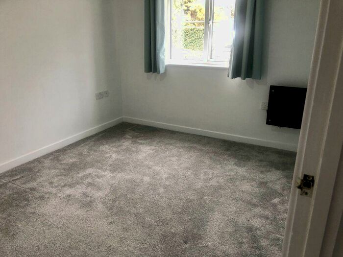 2 Bedroom Flat To Rent In Cedar Gate, Manning Road, Moulton