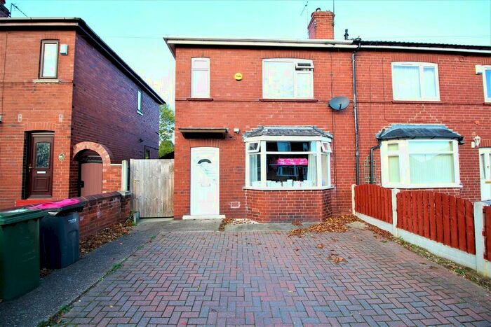 3 Bedroom Semi-Detached House To Rent In Toll Bar Road, Swinton, S64