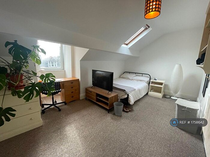 5 Bedroom Terraced House To Rent In Sheldon Road, Sheffield, S7