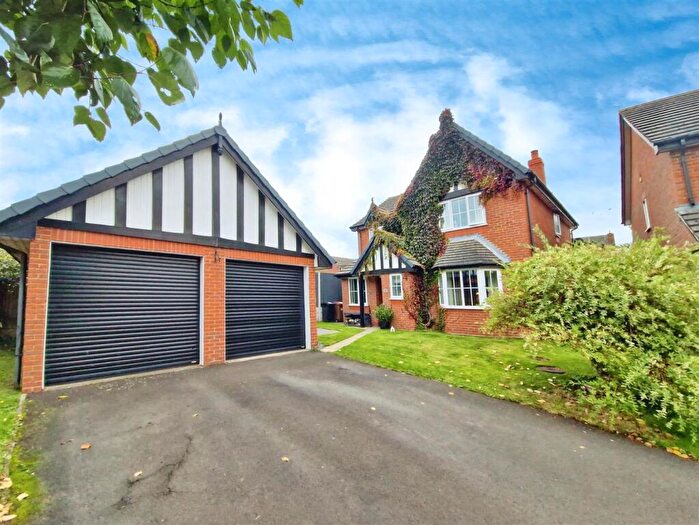 4 Bedroom Detached House For Sale In Linden Court, Sandbach, CW11