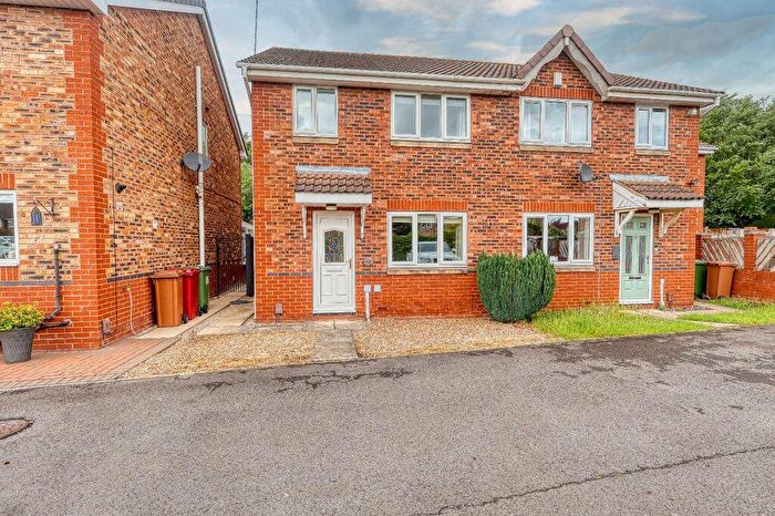 3 Bedroom Semi-Detached House For Sale In Primrose Way, Scunthorpe, DN15