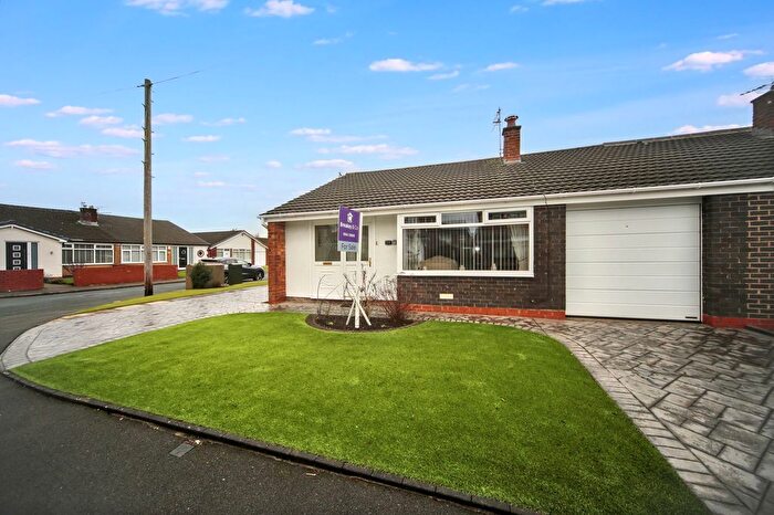 3 Bedroom Semi Detached House For Sale In Merton Road, Wigan, WN3