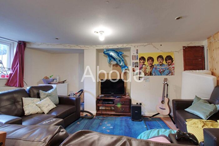 5 Bedroom House To Rent In Royal Park Avenue, Hyde Park, Leeds, LS6