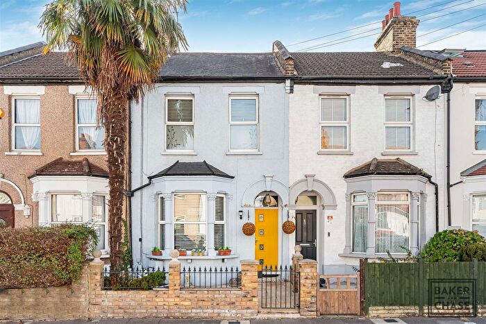 3 Bedroom Terraced House For Sale In Croyland Road, Edmonton, London, N9