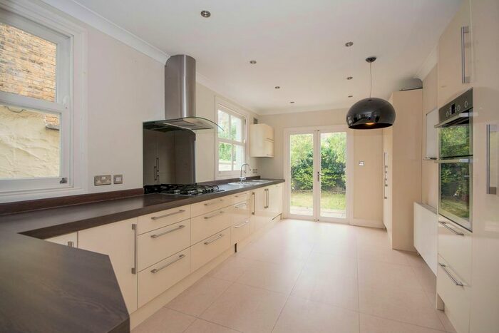 4 Bedroom Terraced House To Rent In Fernside Road, London, SW12