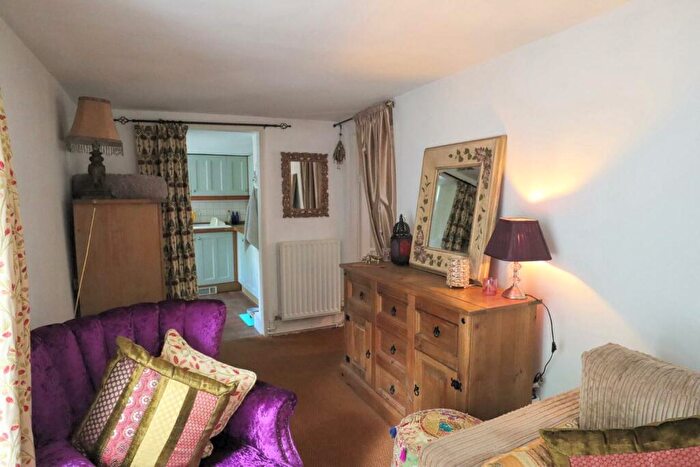 2 Bedroom Cottage For Sale In High Street, Morcott, Rutland, LE15