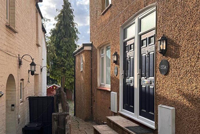 1 Bedroom Apartment To Rent In Hughenden Road, High Wycombe, HP13