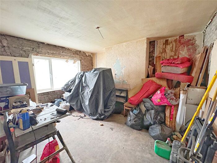2 Bedroom Semi-Detached House For Sale In Maple Avenue, Haslingden, Rossendale, BB4