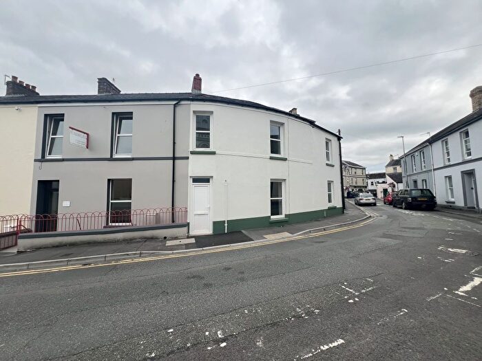 2 Bedroom Property To Rent In Mansel Street, Carmarthen, Carmarthenshire, SA31