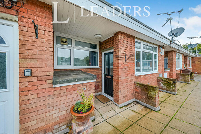 2 Bedroom Apartment To Rent In New House Park, AL1