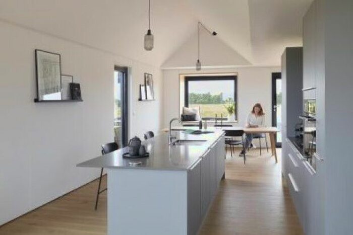 3 Bedroom Town House To Rent In Lockhart Way, Cambridge, CB24