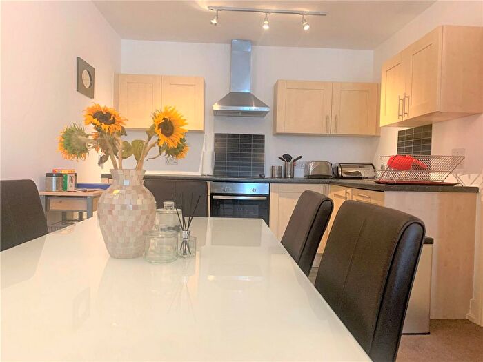 2 Bedroom Flat To Rent In Moss Street, Liverpool, L6