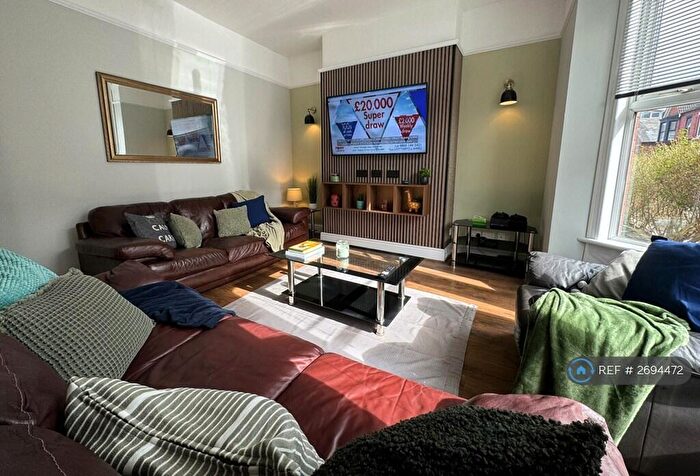 7 Bedroom Terraced House To Rent In Harringay Avenue, Liverpool, L18