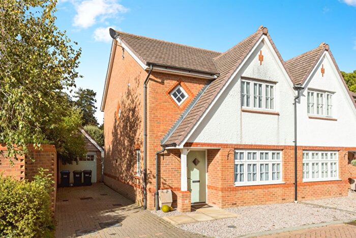 3 Bedroom Semi-Detached House For Sale In Whalebone Wood Road, Pease Pottage, Crawley, RH11